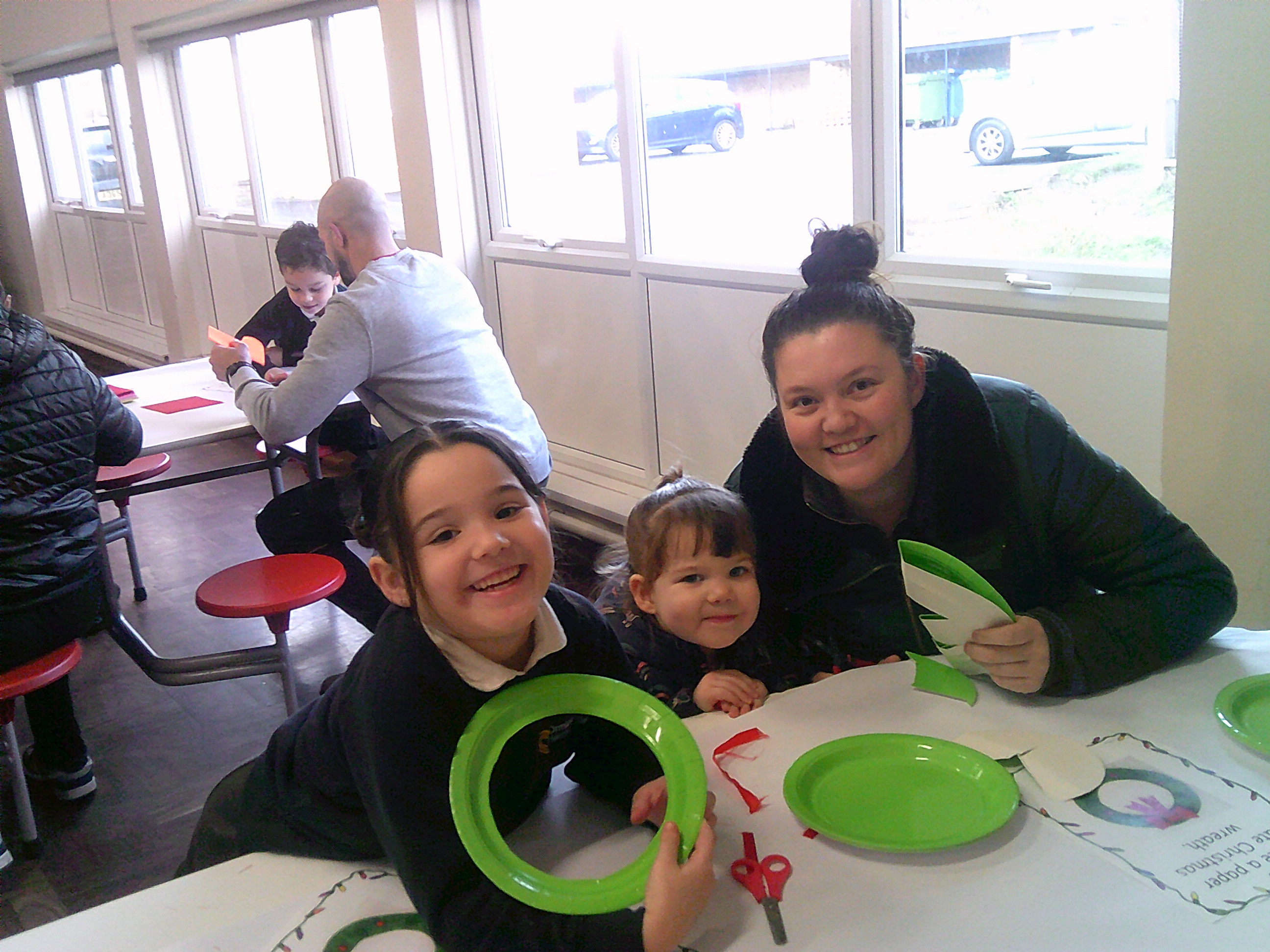 Y1 Christmas Crafts Cafe